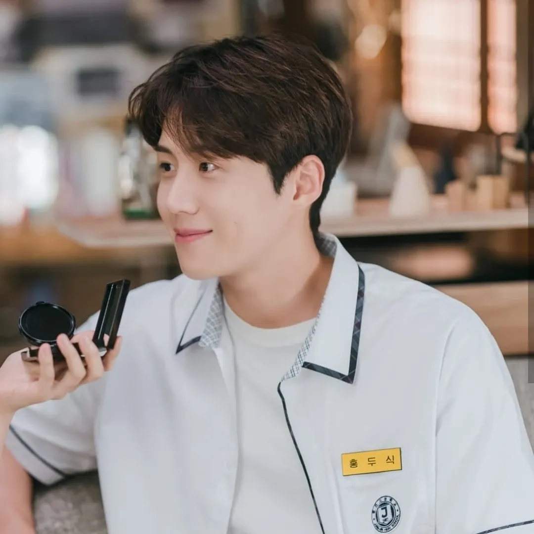 A moment captured by a fan of Kim Seonho