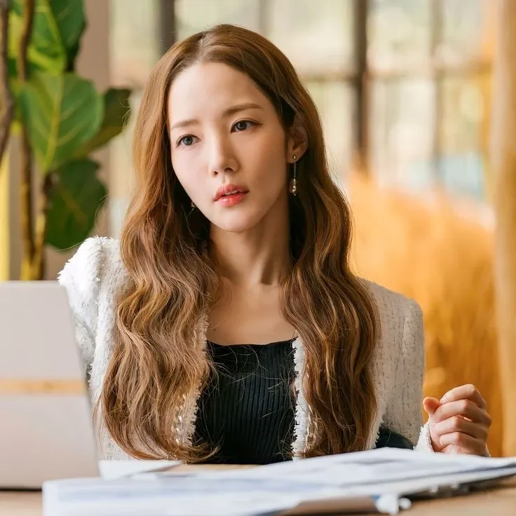Latest photo of Park Minyoung
