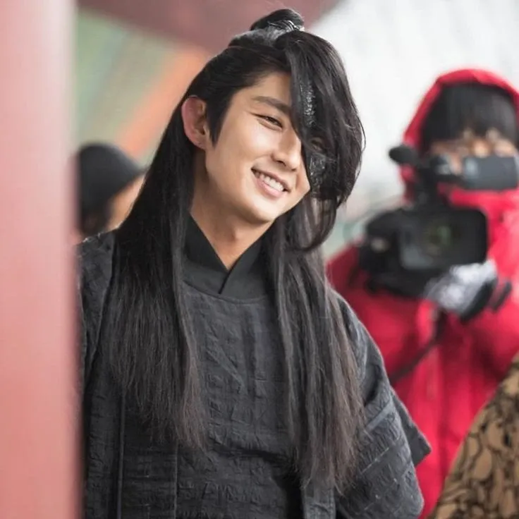 이준기 최근 활동샷