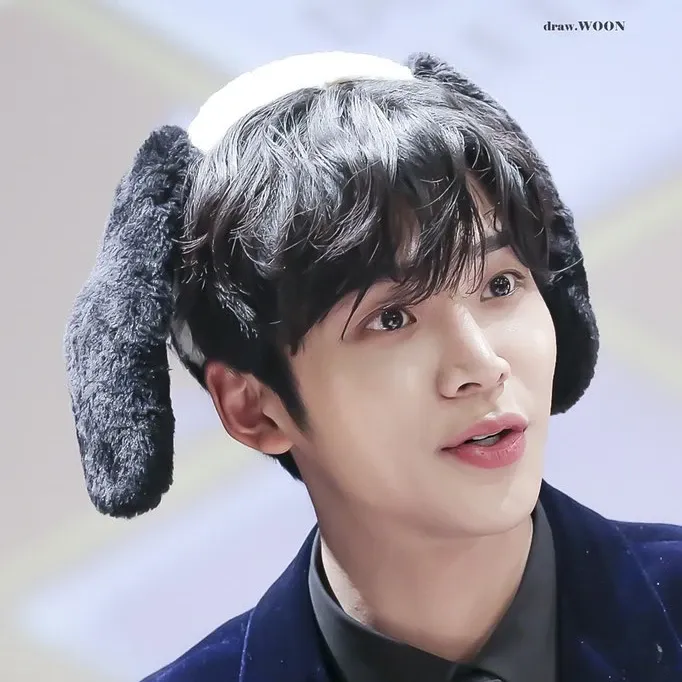 로운의 최신 사진