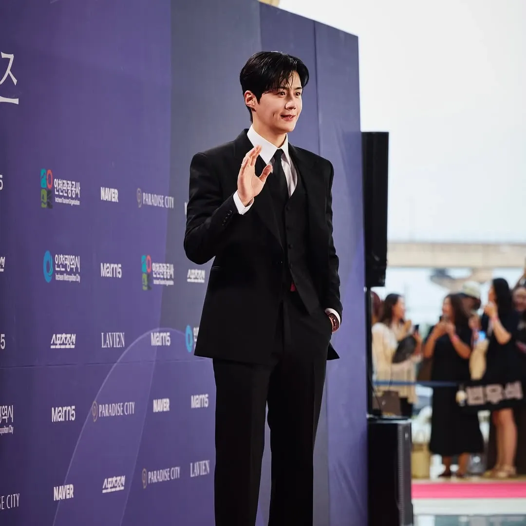 Latest photo of Kim Seonho