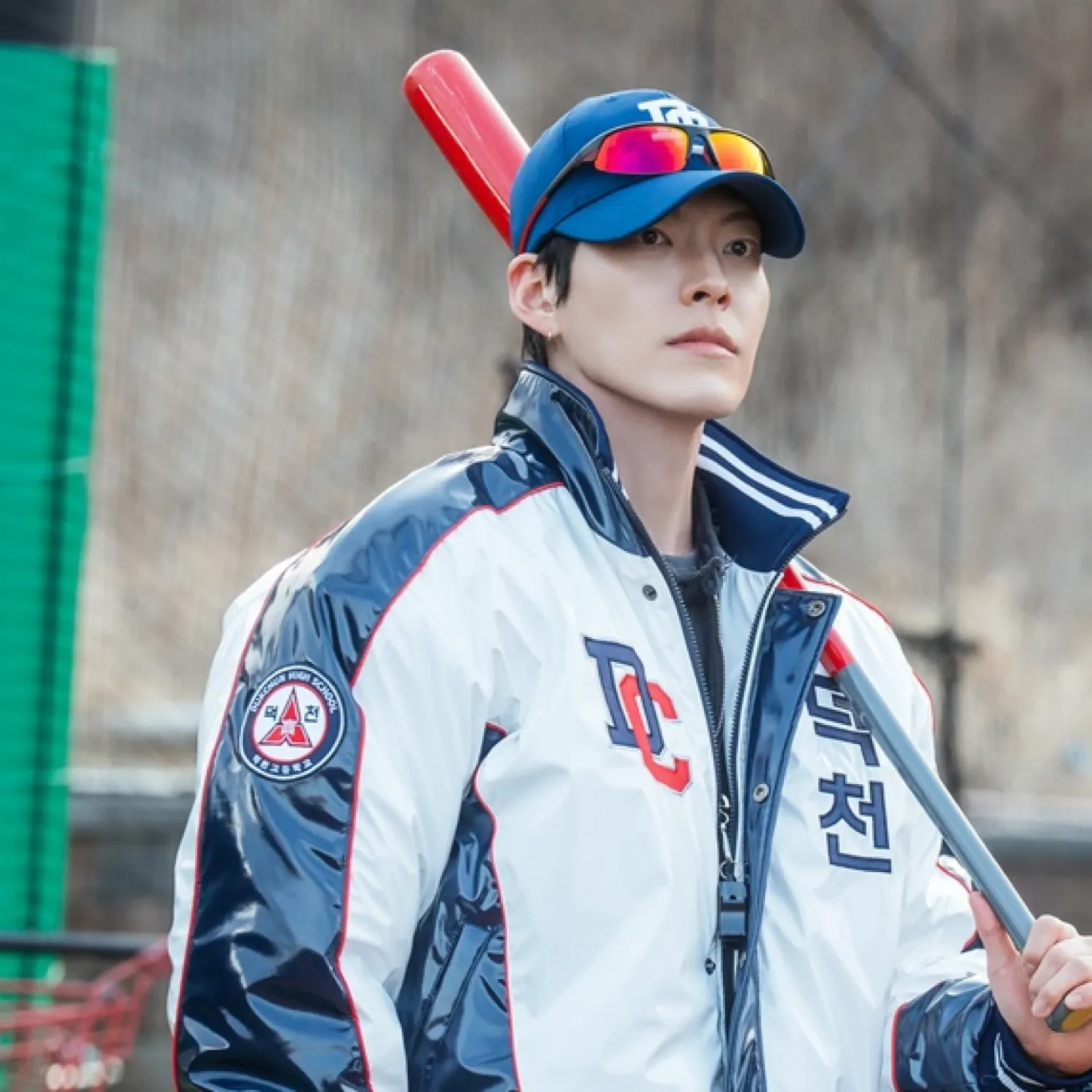 Behind-the-scenes cut of Kim Woobin