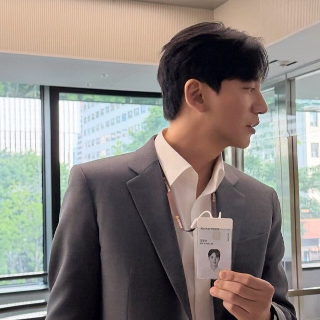 A moment captured by a fan of Kim Namgil
