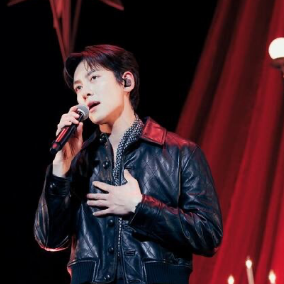 A moment captured by a fan of Ji Changwook