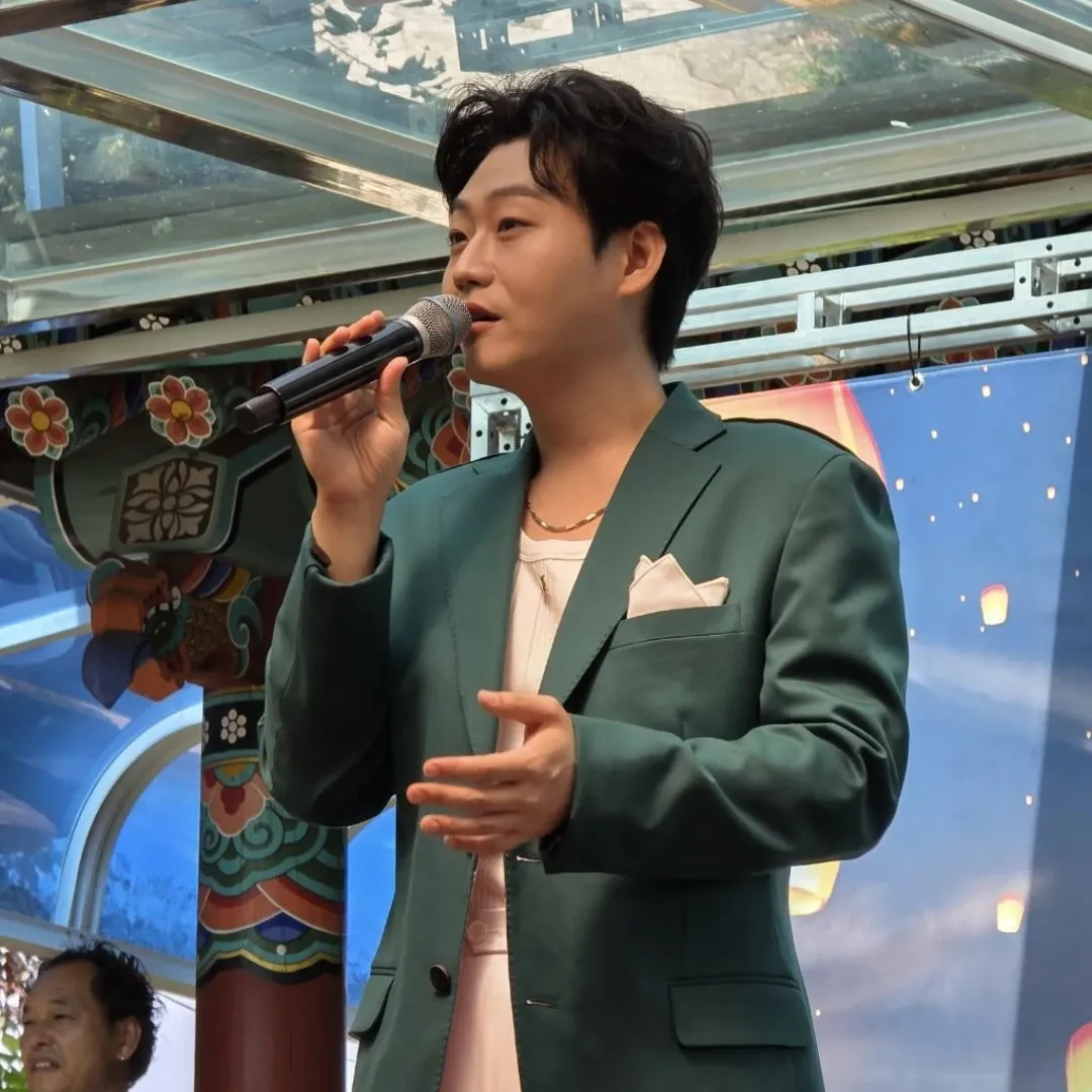 Recent activity shot of Min Soohyun