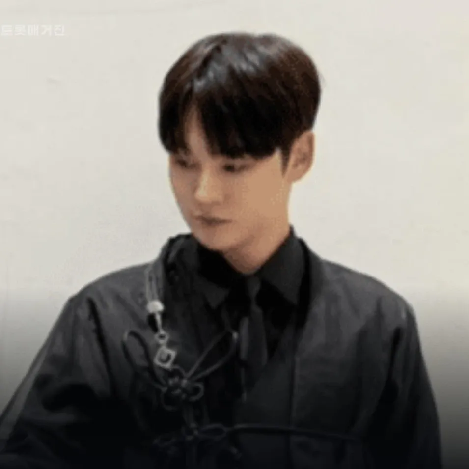 박서진의 비하인드 컷