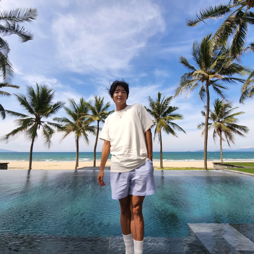 A moment captured by a fan of Lee Joongi