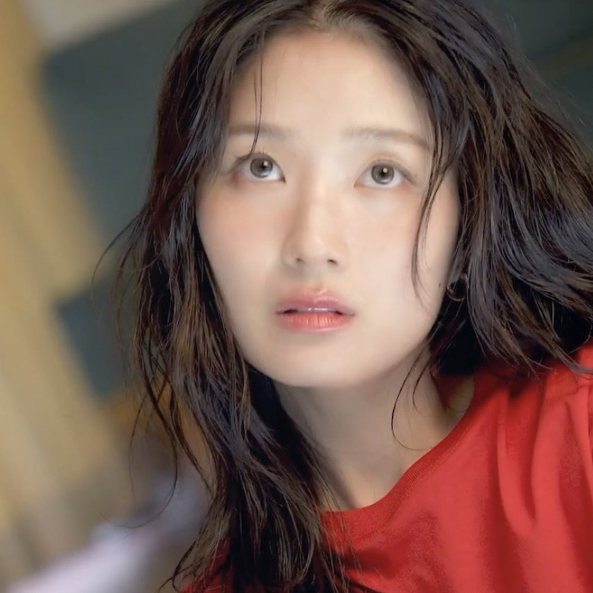 Latest photo of Kim Hyeyoon