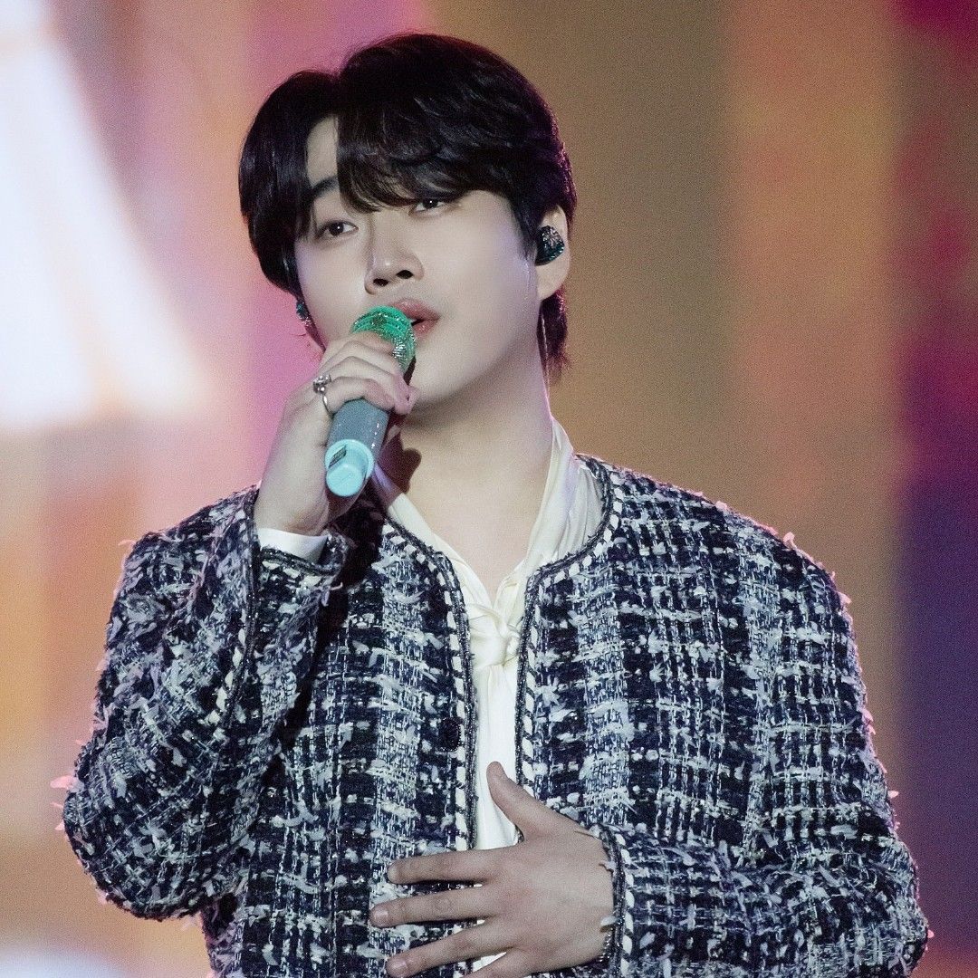 A moment captured by a fan of Hwang Youngwoong