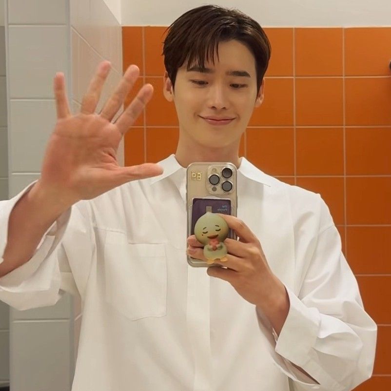 李鍾碩的近期活動照