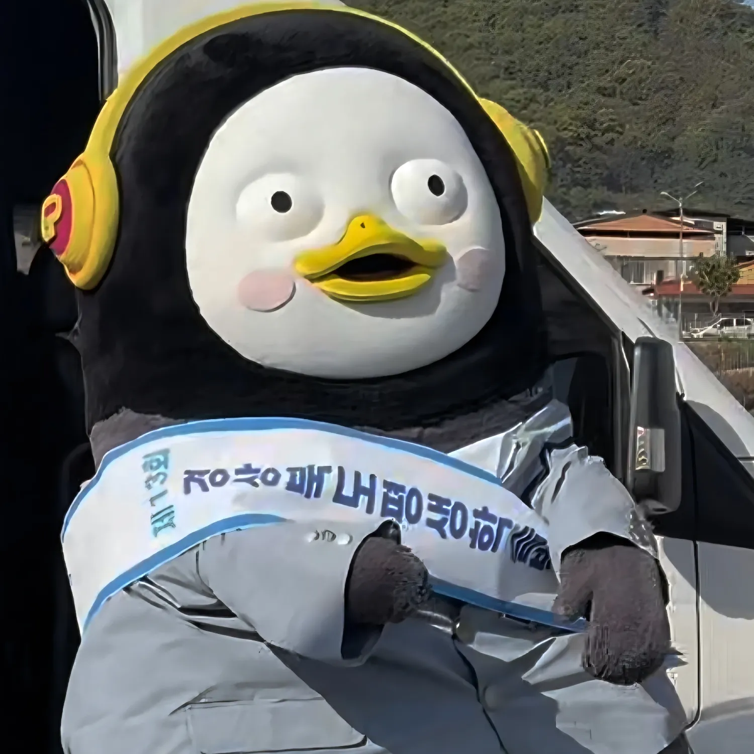 ペンスの最近の活動ショット