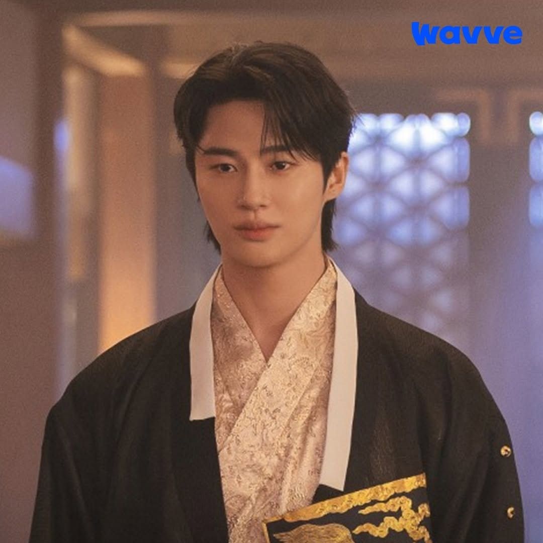 Latest photo of Byeon Wooseok