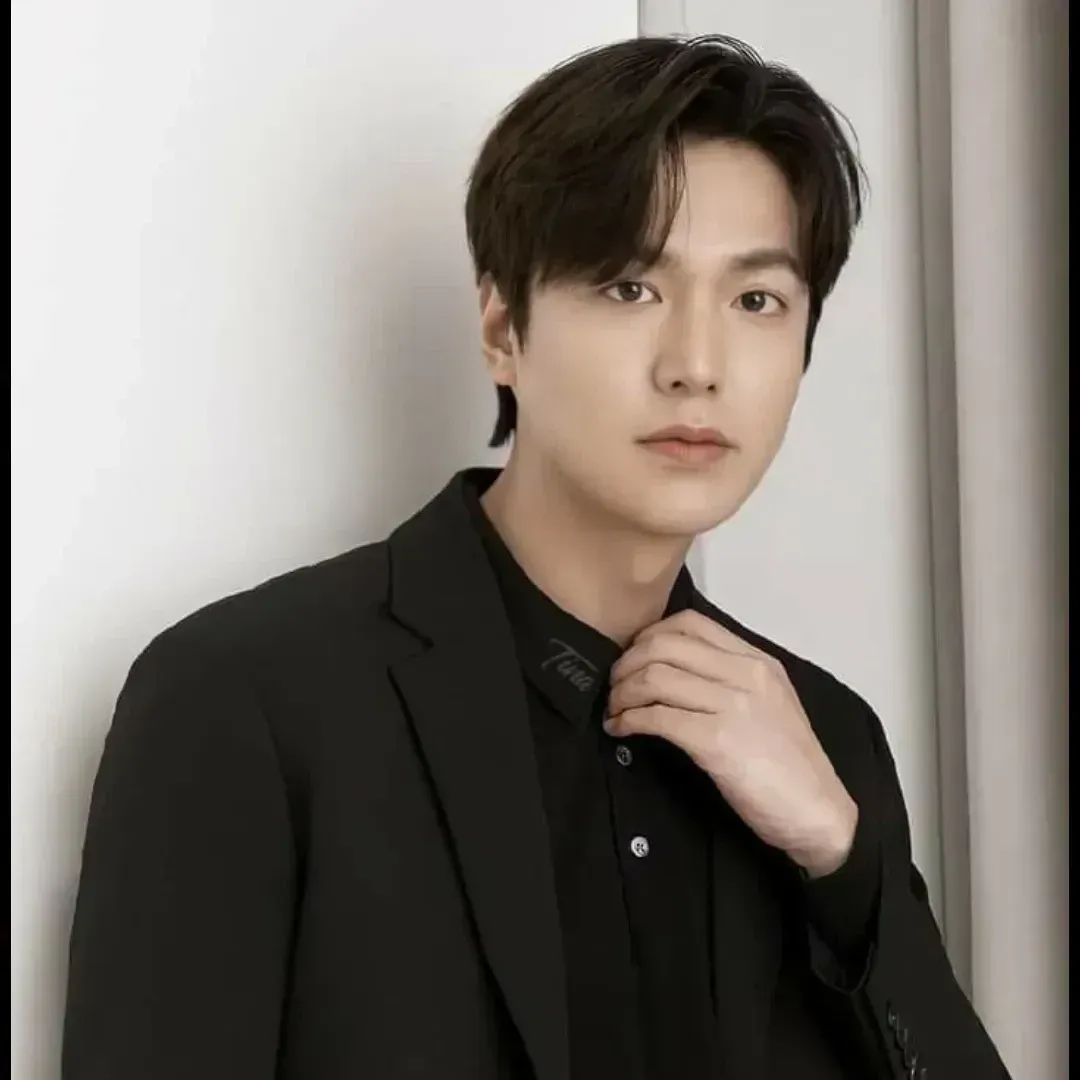 Recent activity shot of Lee Minho