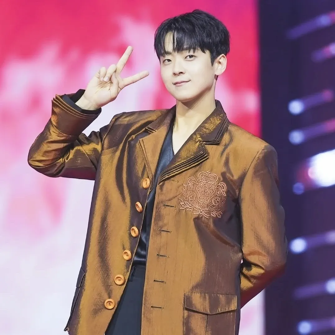 Behind-the-scenes cut of Park Minsu