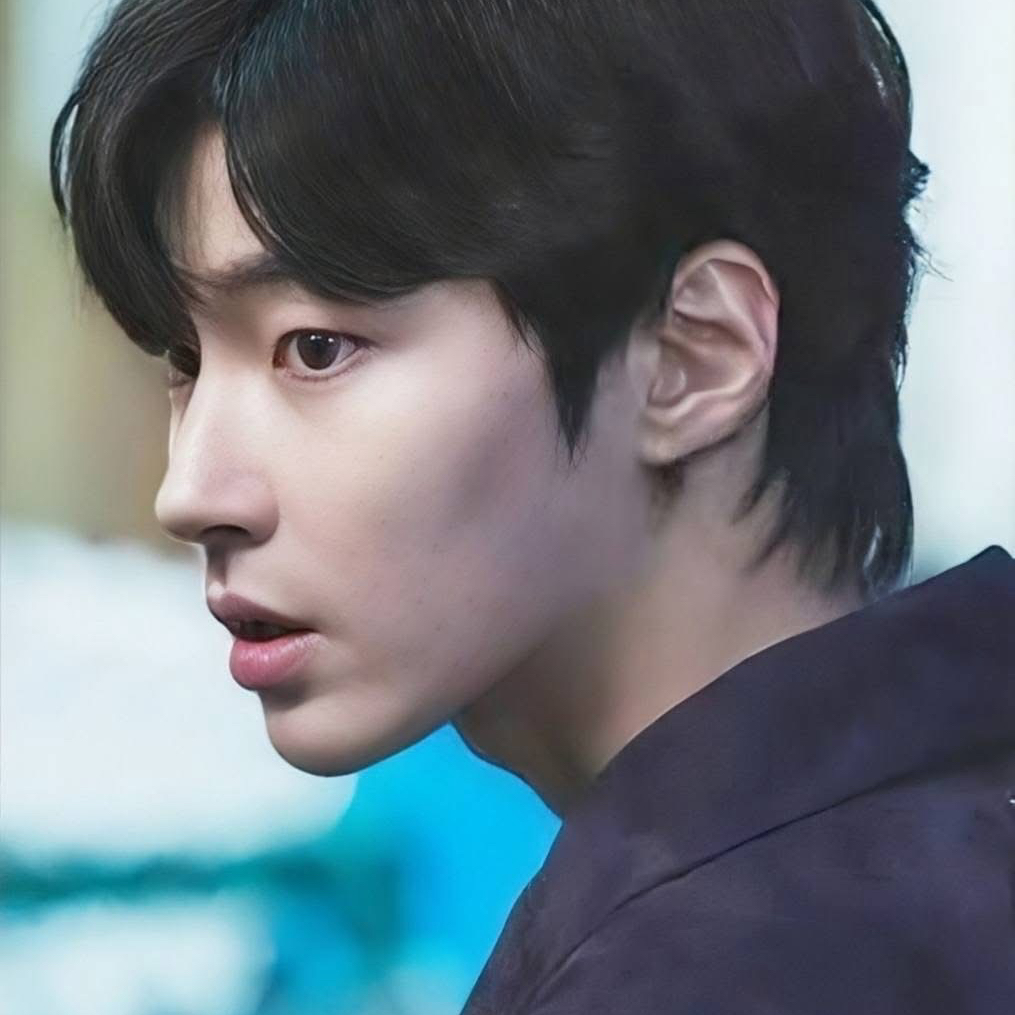 Foto terbaru dari Hwang Inyoup