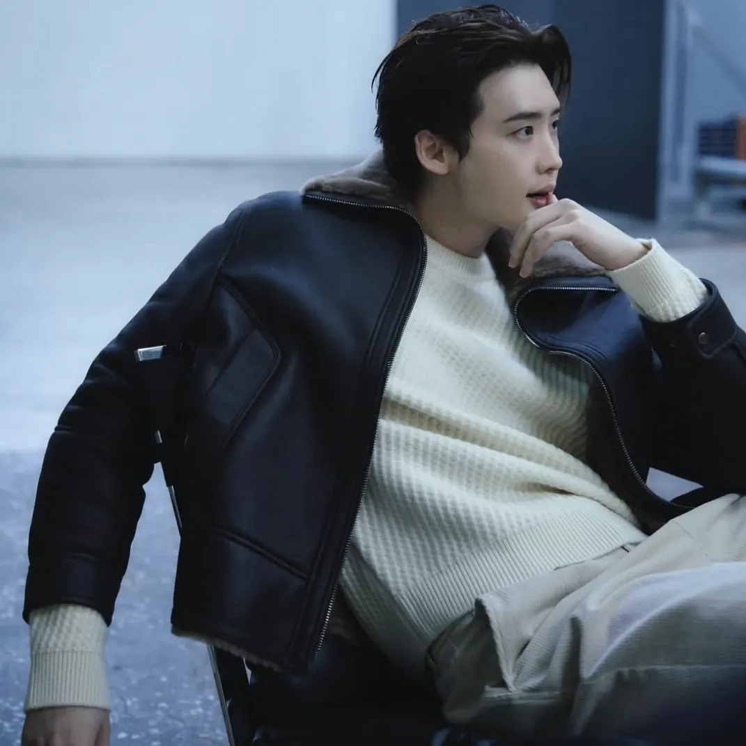 Behind-the-scenes cut of Lee Jongsuk