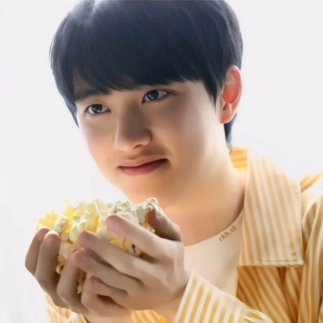 Foto terbaru dari Doh Kyungsoo (D.O.)