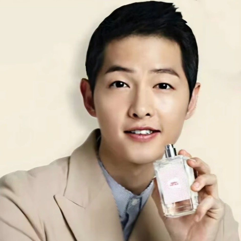 宋仲基的最新照片