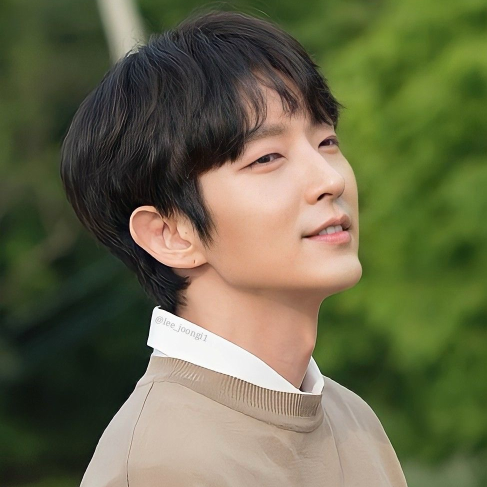 李準基的最新照片