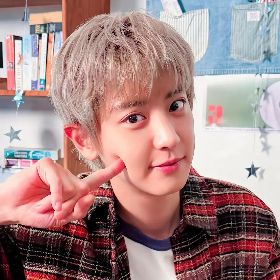 A moment captured by a fan of Chanyeol
