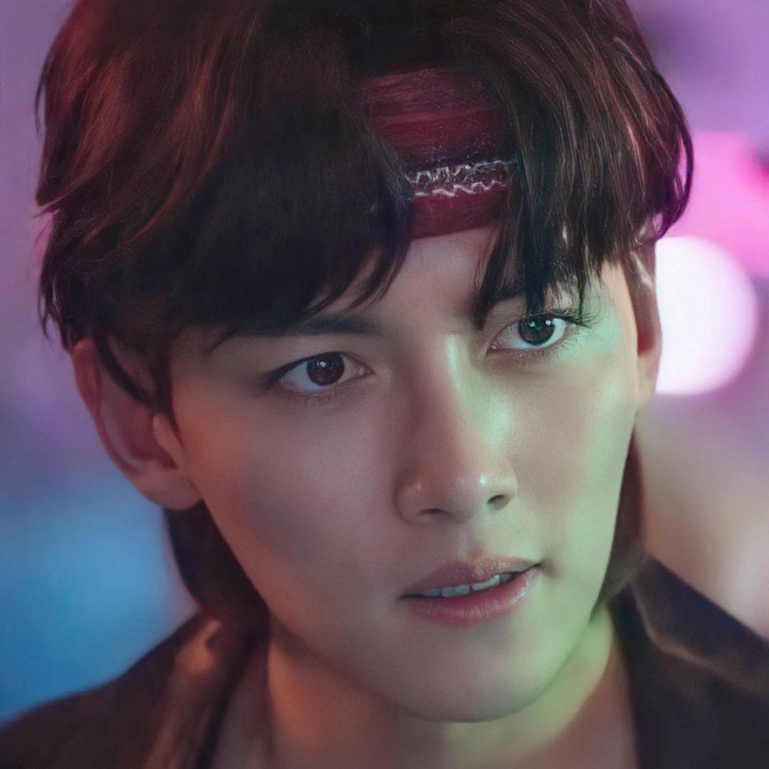 チ・チャンウクの最近の活動ショット