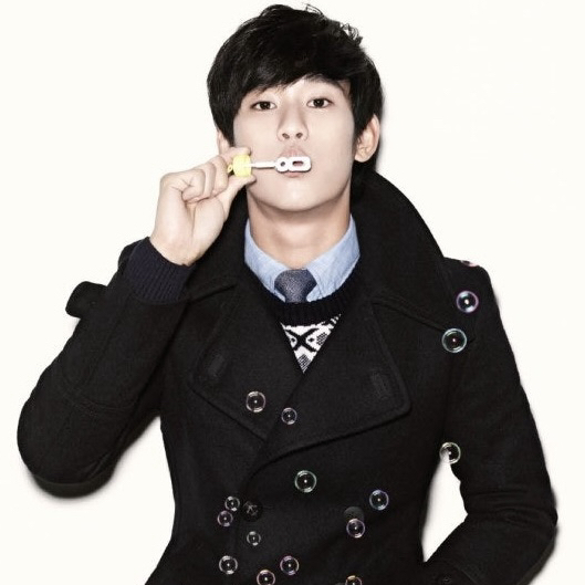 A moment captured by a fan of Kim Soohyun