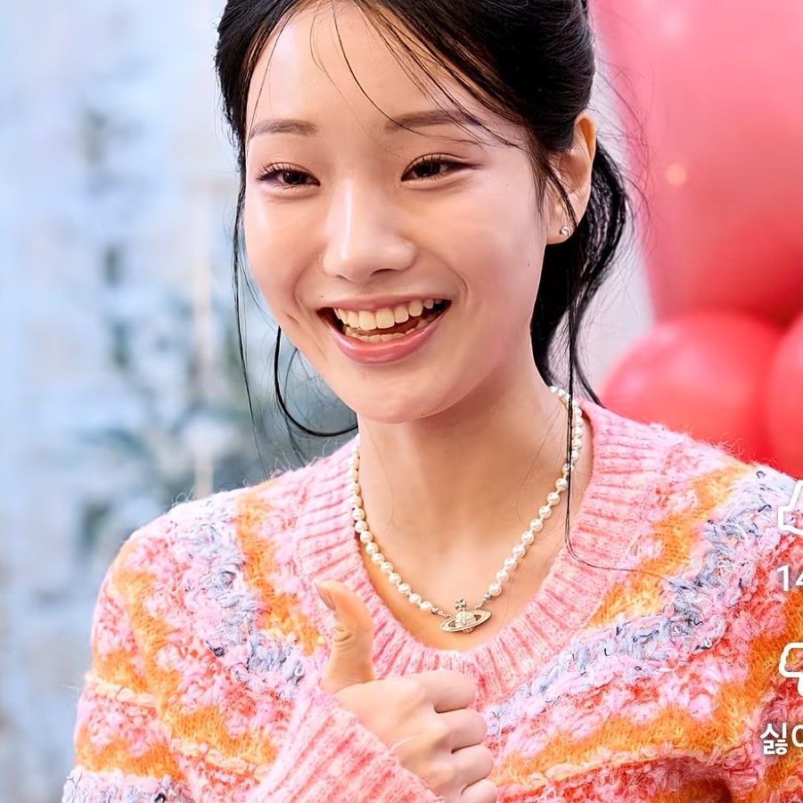 A moment captured by a fan of Kim Soyeon (2004)