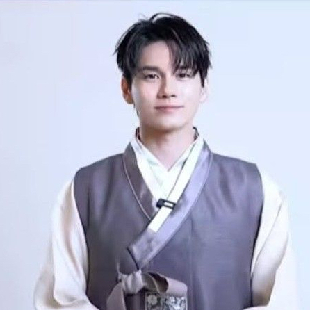 Behind-the-scenes cut of Ong Seongwu