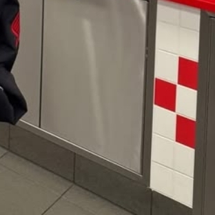 Behind-the-scenes cut of Park Yoona