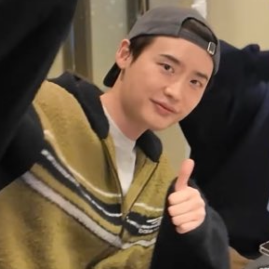 李鍾碩的最新照片