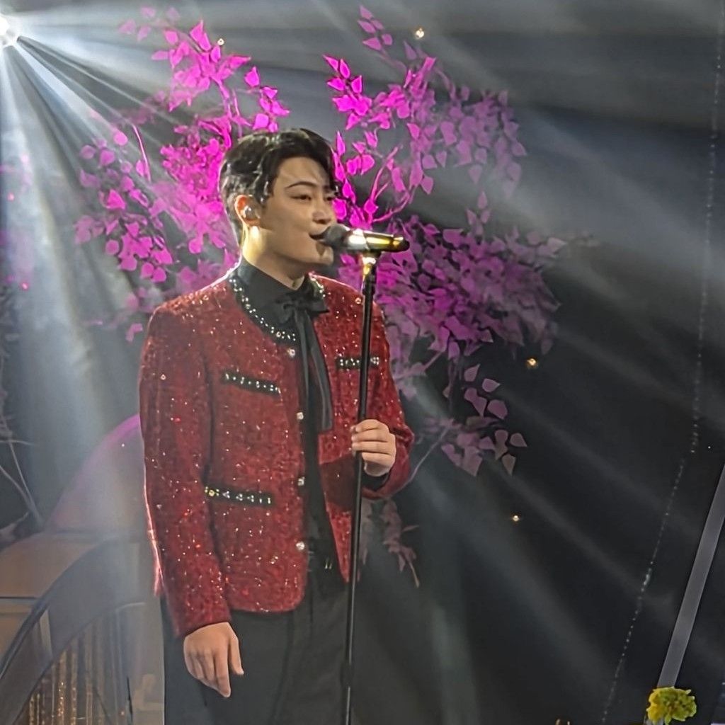 A moment captured by a fan of Kim Kyungmin