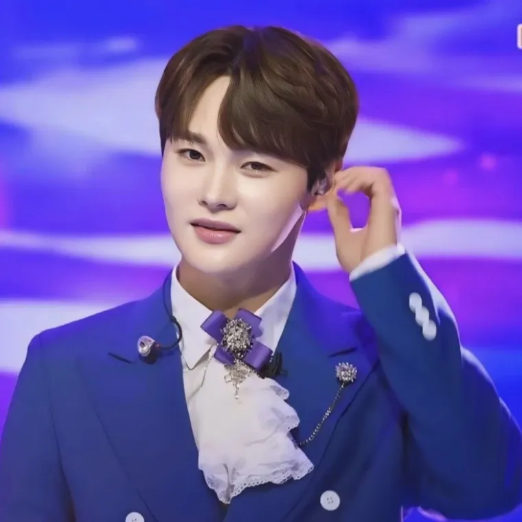 박서진의 비하인드 컷