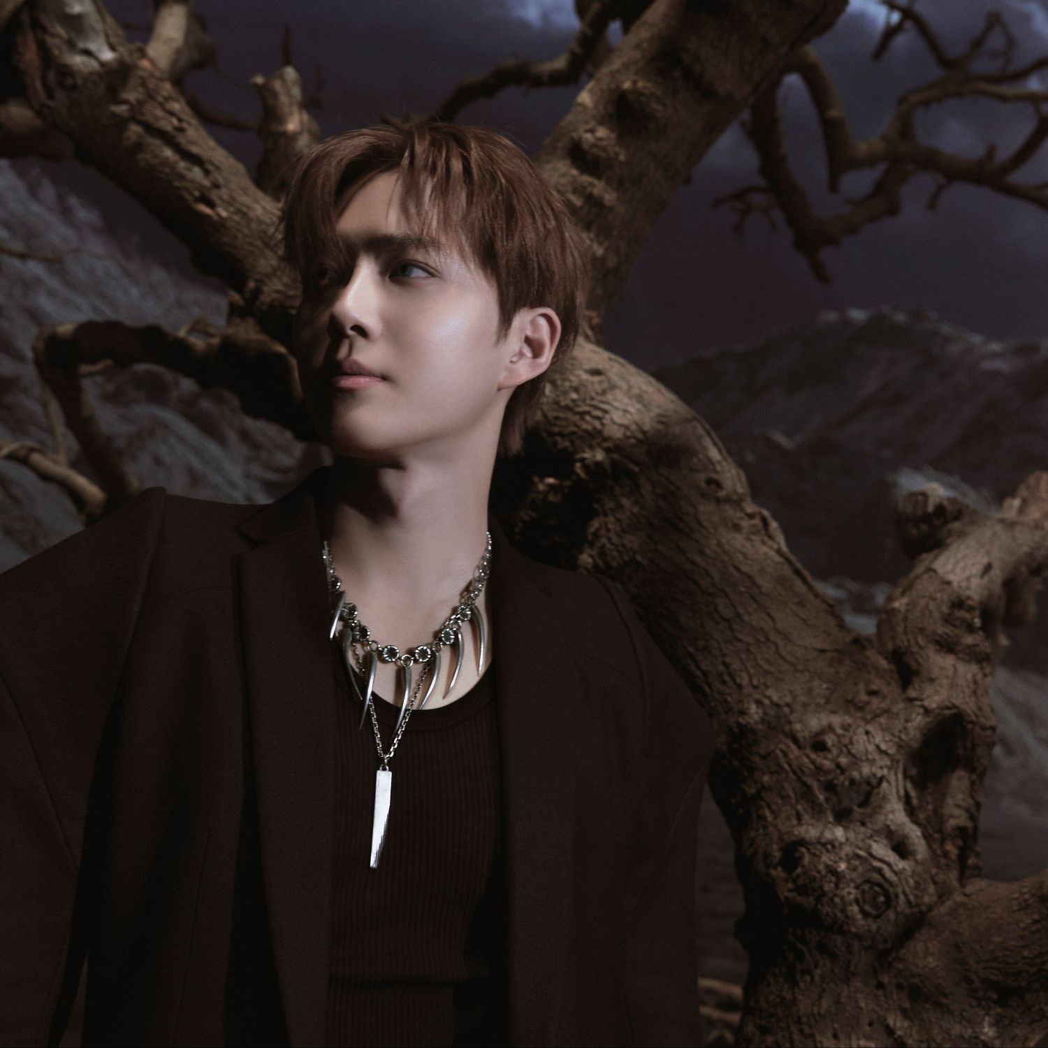 Recent activity shot of Suho