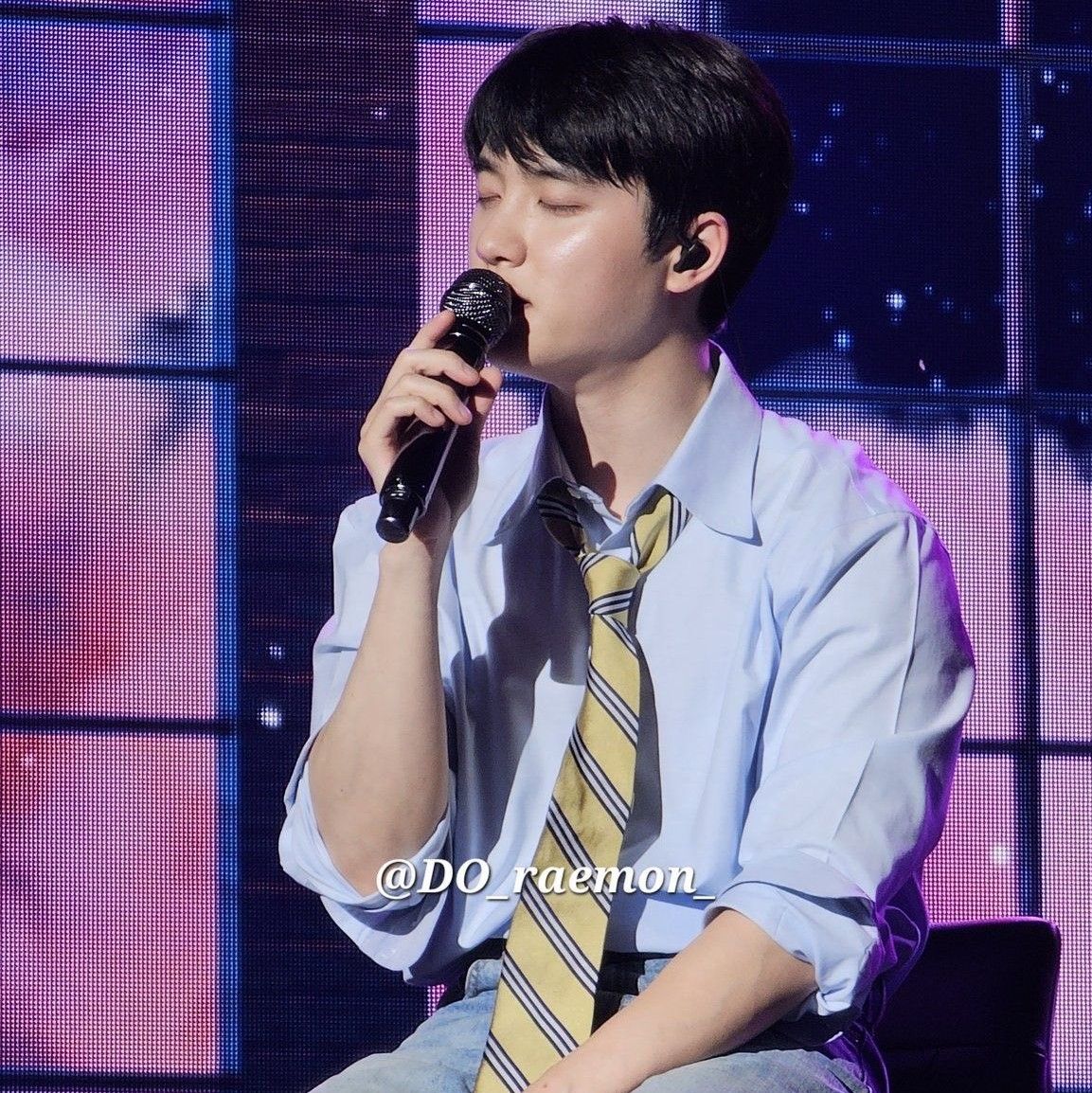 粉丝拍下的都暻秀 (D.O.)瞬间