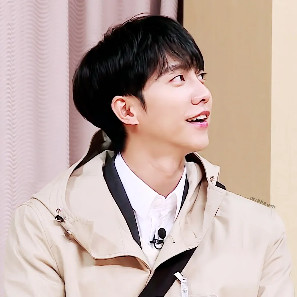 Foto terbaru dari Lee Seunggi