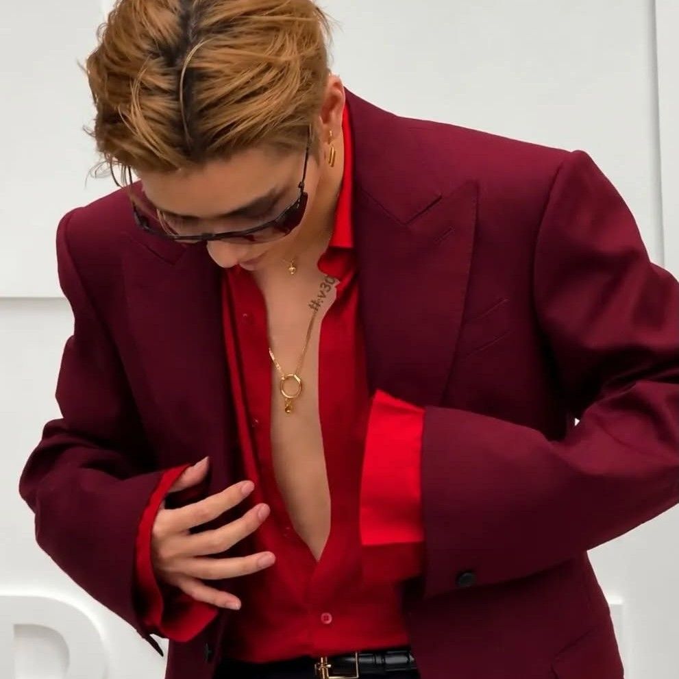 Recent activity shot of Kim Taehyung (V)
