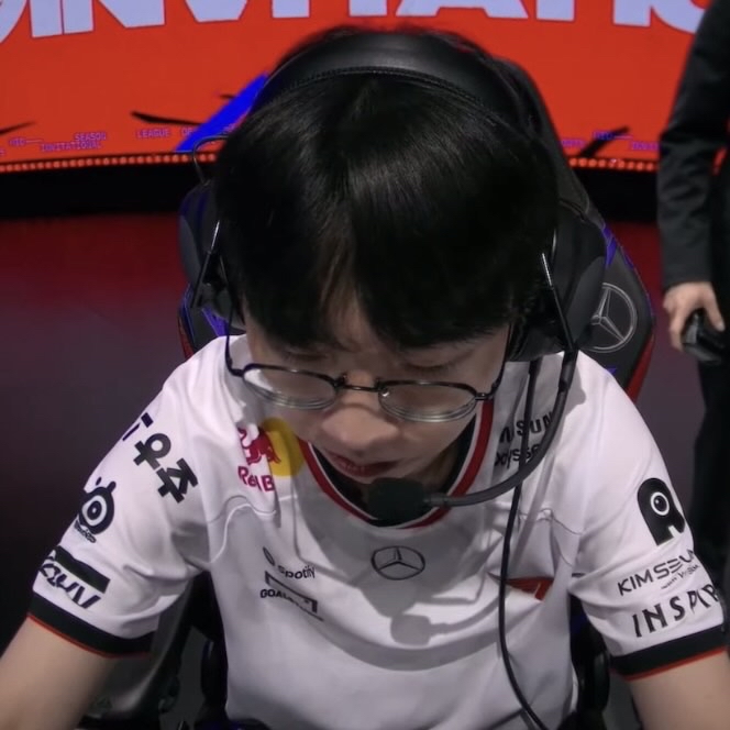 A moment captured by a fan of Doran