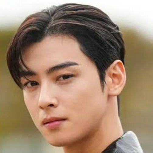 Latest photo of Cha Eunwoo