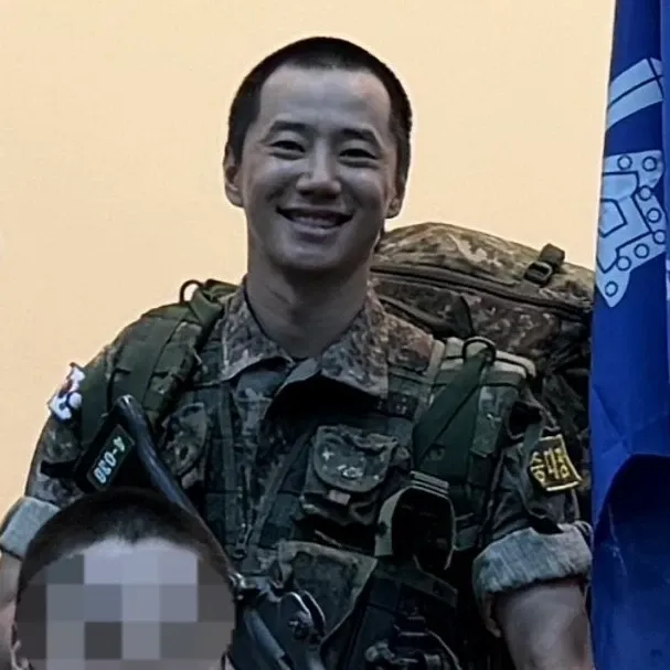 A moment captured by a fan of Lee Junyoung