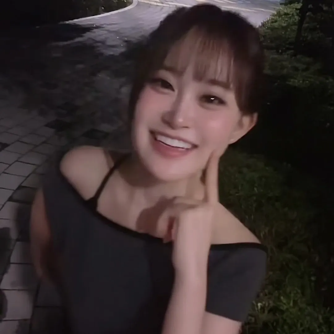 Foto kegiatan terbaru dari Kim Dahyun
