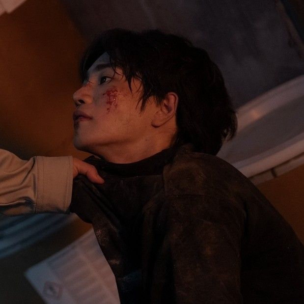 Behind-the-scenes cut of Kim Jaeyoung