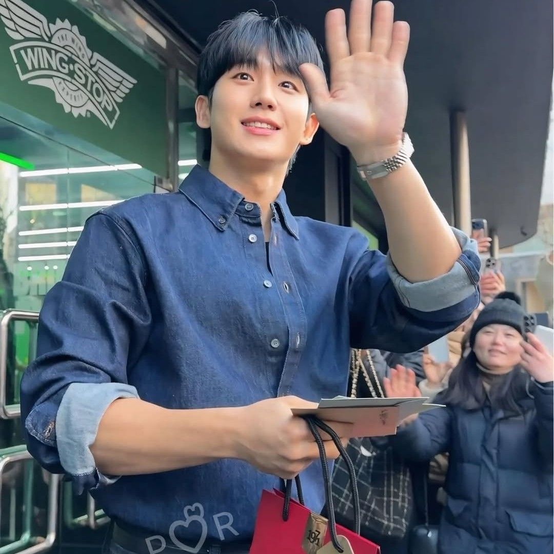 粉絲拍下的丁海寅瞬間