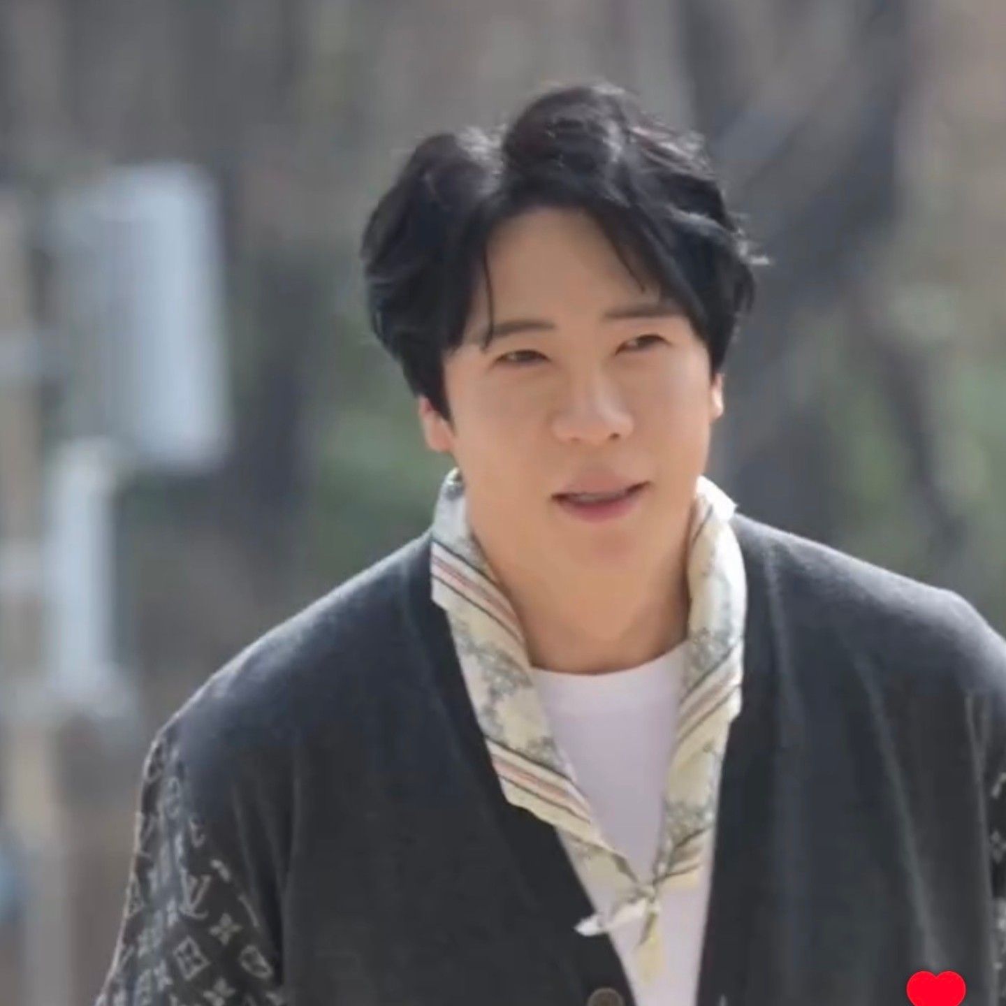 A moment captured by a fan of Enoch