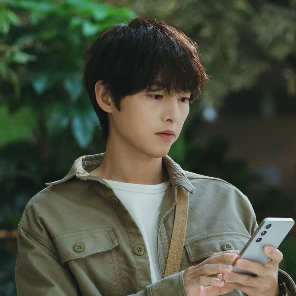 Behind-the-scenes cut of Song Joongki