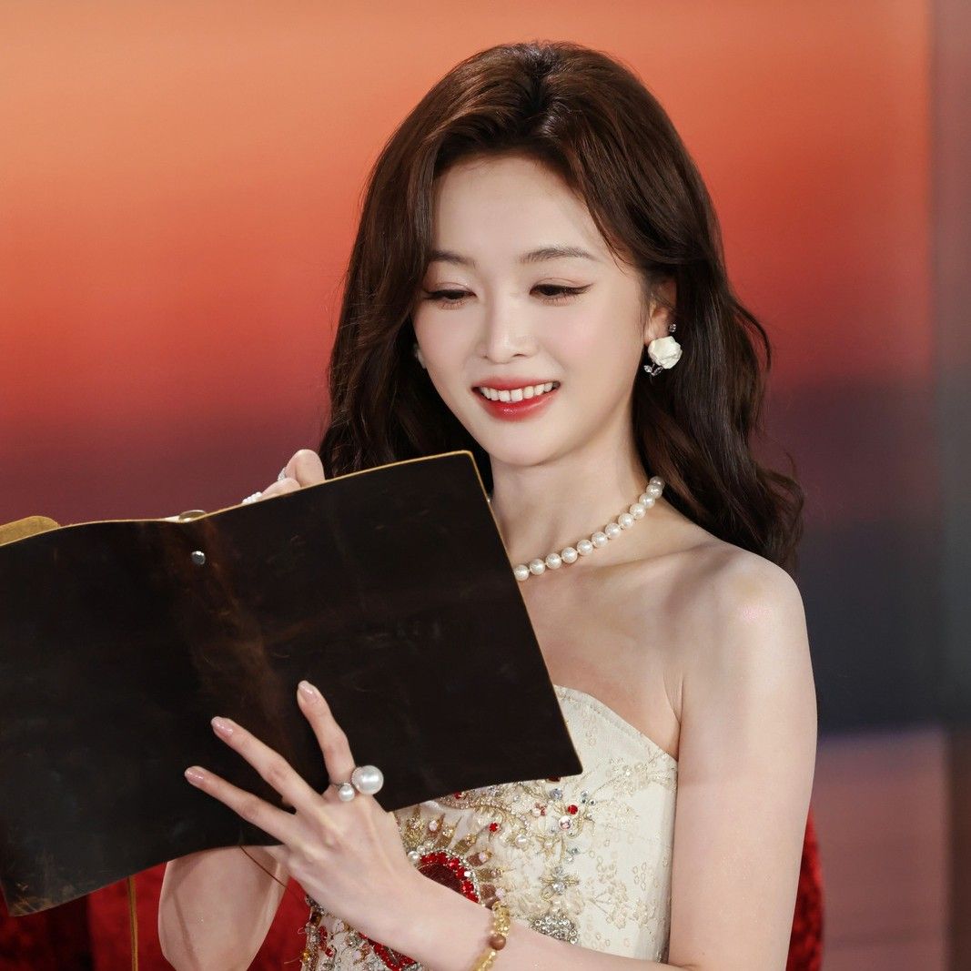 Behind-the-scenes cut of Wu Xuanyi