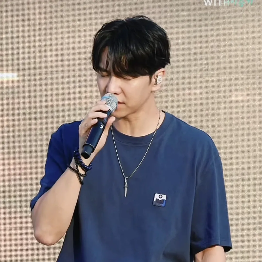 Cuplikan di balik layar dari Lee Seunggi
