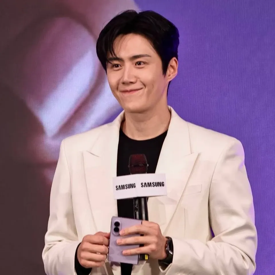 Latest photo of Kim Seonho