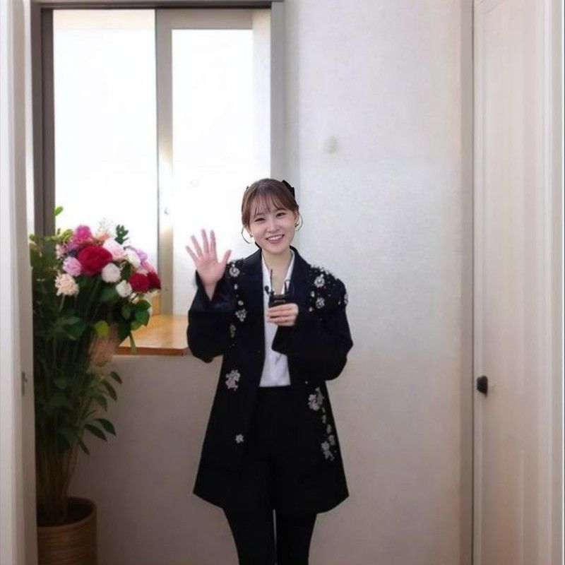 Behind-the-scenes cut of Kim Dahyun