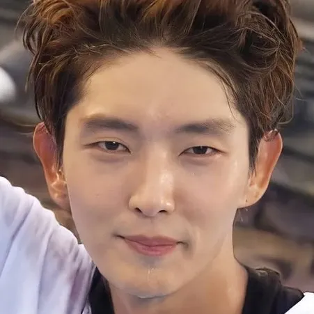 이준기 최근 활동샷