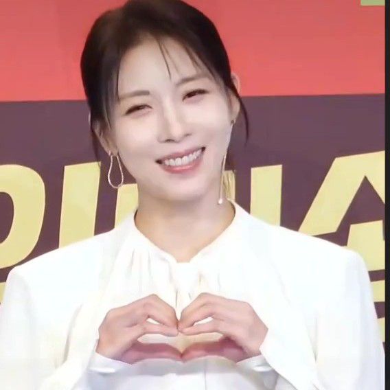 Latest photo of Ha Jiwon